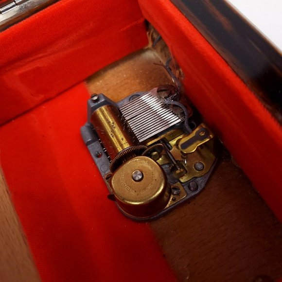 Vintage Reuge Musical Jewelry Box Wooden Swiss - Picture 5 of 8